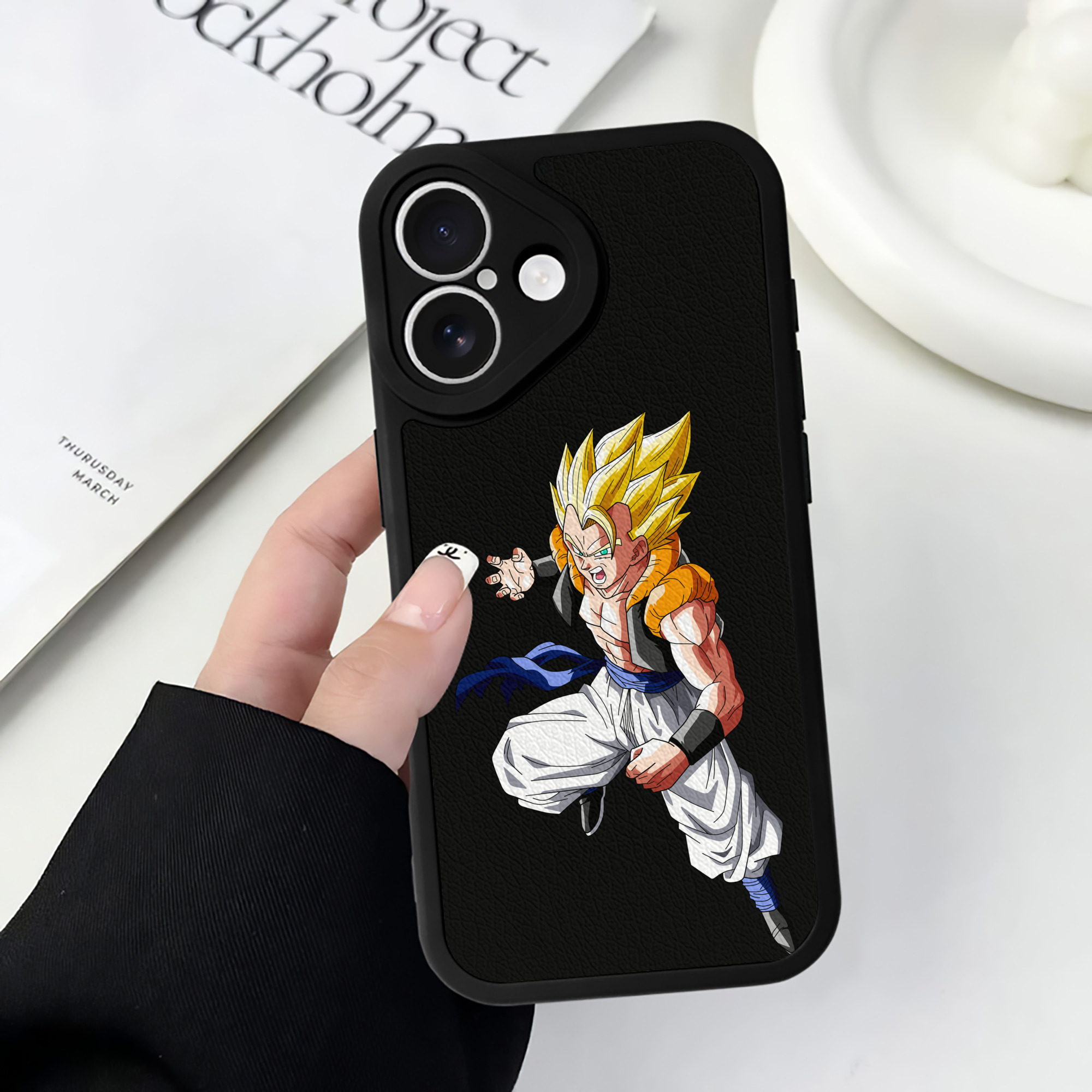 （画像用） ドラゴンボール ベジータ四世（Bejīta Yonsei）DRAGON BALL Vegeta IV 【iPhone 16シリーズ対応】シリコンスマホケース（レザー調） 材質：シリコン